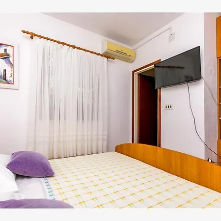 Vlado Kanica Casa de hóspedes 3*